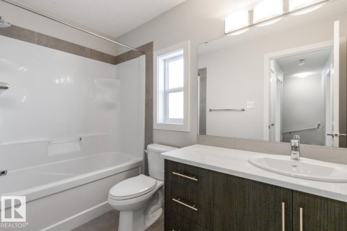 112 655 Watt Boulevard, Edmonton, AB - Indoor Photo Showing Bathroom