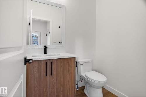 130 Pierwyck Loop, Spruce Grove, AB - Indoor Photo Showing Bathroom