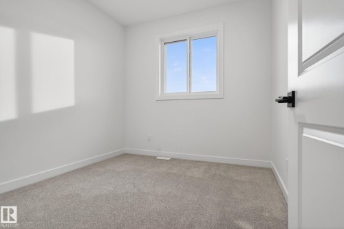 130 Pierwyck Loop, Spruce Grove, AB - Indoor Photo Showing Other Room