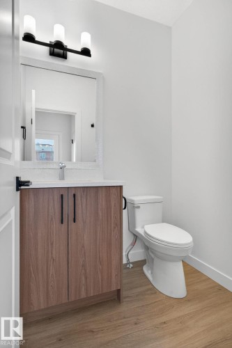 132 Pierwyck Loop, Spruce Grove, AB - Indoor Photo Showing Bathroom