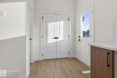 132 Pierwyck Loop, Spruce Grove, AB - Indoor Photo Showing Other Room