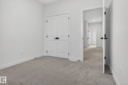 132 Pierwyck Loop, Spruce Grove, AB - Indoor Photo Showing Other Room