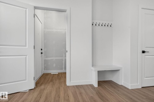 132 Pierwyck Loop, Spruce Grove, AB - Indoor Photo Showing Other Room