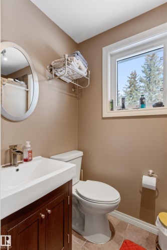 75042 Twp Road 464, Rural Wetaskiwin County, AB - Indoor Photo Showing Bathroom