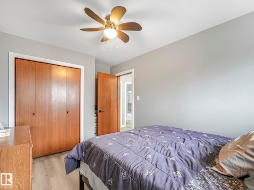 13903 95 Street, Edmonton, AB - Indoor Photo Showing Bedroom