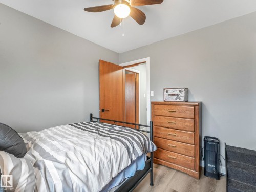 13903 95 Street, Edmonton, AB - Indoor Photo Showing Bedroom