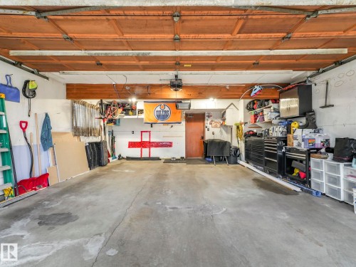 13903 95 Street, Edmonton, AB - Indoor Photo Showing Garage