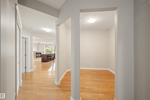 218 12408 15 Avenue, Edmonton, AB - Indoor Photo Showing Other Room