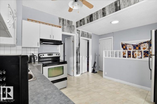 11903 94 Street, Edmonton, AB - Indoor Photo Showing Kitchen