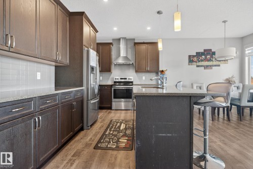 2031 51 Street, Edmonton, AB - Indoor Photo Showing Kitchen With Upgraded Kitchen