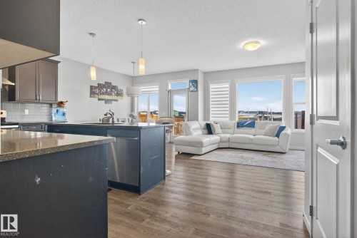 2031 51 Street, Edmonton, AB - Indoor