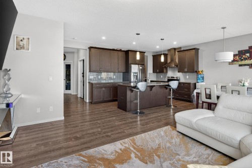 2031 51 Street, Edmonton, AB - Indoor