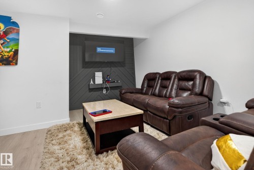 2031 51 Street, Edmonton, AB - Indoor Photo Showing Living Room