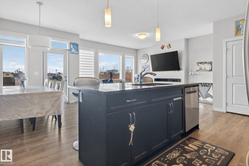 2031 51 Street, Edmonton, AB - Indoor