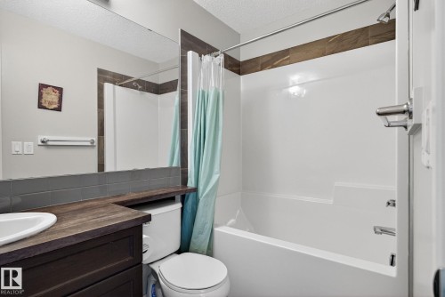 2031 51 Street, Edmonton, AB - Indoor Photo Showing Bathroom