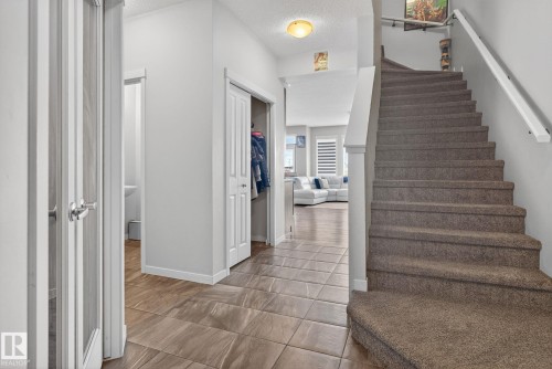 2031 51 Street, Edmonton, AB - Indoor Photo Showing Other Room