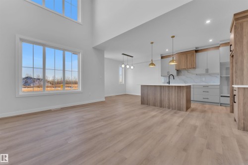 236 Crystal Creek Drive, Leduc, AB - Indoor Photo Showing Kitchen