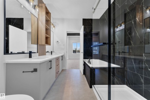 236 Crystal Creek Drive, Leduc, AB - Indoor Photo Showing Bathroom