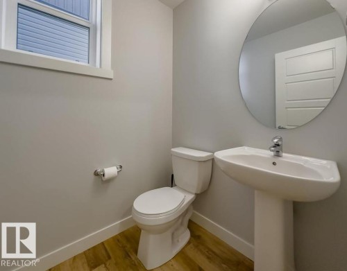 75 Greenfield Link, Fort Saskatchewan, AB - Indoor Photo Showing Bathroom