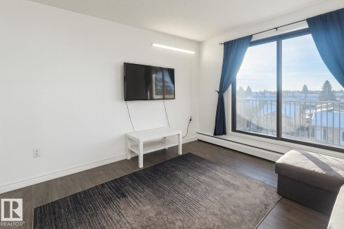 404 3610 43 Avenue, Edmonton, AB - Indoor