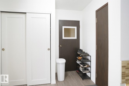 404 3610 43 Avenue, Edmonton, AB - Indoor Photo Showing Other Room