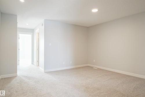 17639 46 Street, Edmonton, AB - Indoor Photo Showing Other Room