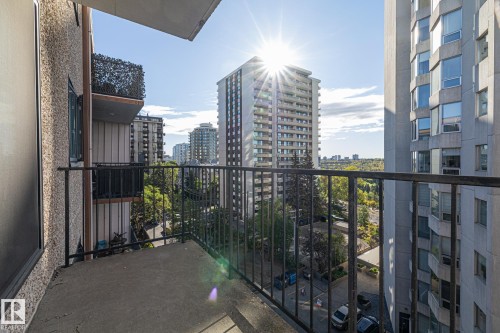 702 10015 119 Street, Edmonton, AB - Outdoor