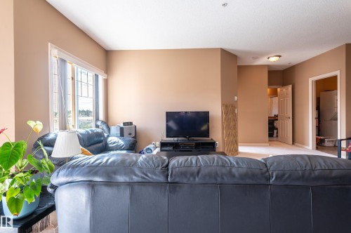 431 263 Macewan Road, Edmonton, AB - Indoor Photo Showing Living Room