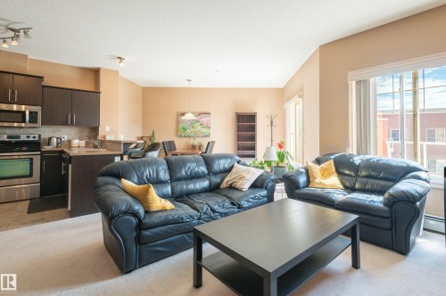 431 263 Macewan Road, Edmonton, AB - Indoor Photo Showing Living Room