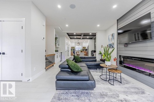 4 Chambery Crescent, St. Albert, AB - Indoor Photo Showing Living Room With Fireplace