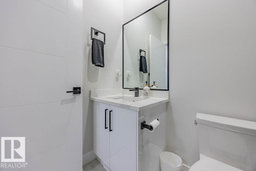 4 Chambery Crescent, St. Albert, AB - Indoor Photo Showing Bathroom