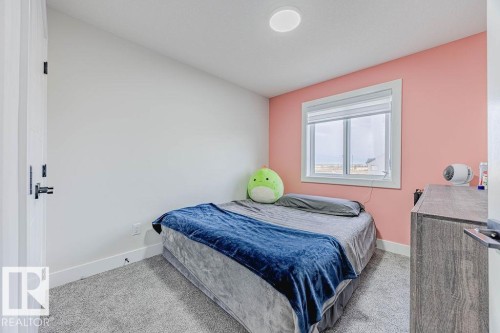 4 Chambery Crescent, St. Albert, AB - Indoor Photo Showing Bedroom