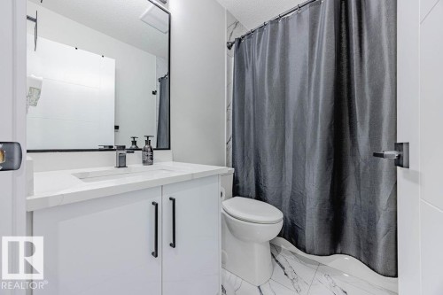 4 Chambery Crescent, St. Albert, AB - Indoor Photo Showing Bathroom