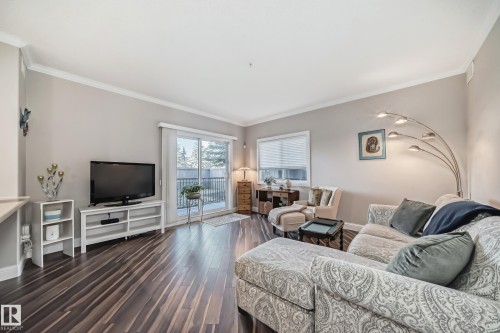 108 14604 125 Street, Edmonton, AB - Indoor Photo Showing Living Room