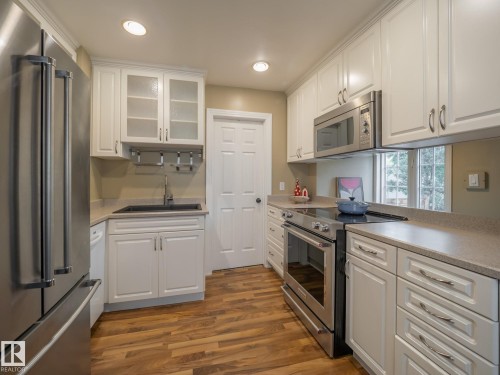 11163 69 Street, Edmonton, AB - Indoor Photo Showing Kitchen