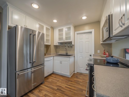 11163 69 Street, Edmonton, AB - Indoor Photo Showing Kitchen