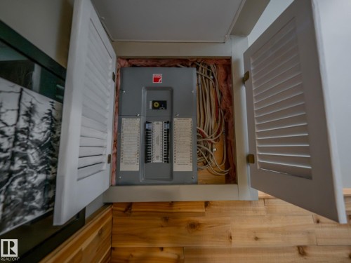 11163 69 Street, Edmonton, AB - Indoor Photo Showing Other Room