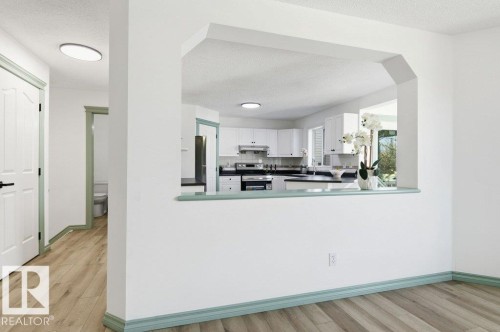 1112 118A Street Nw, Edmonton, AB - Indoor Photo Showing Other Room