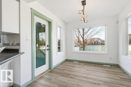 1112 118A Street Nw, Edmonton, AB - Indoor Photo Showing Other Room