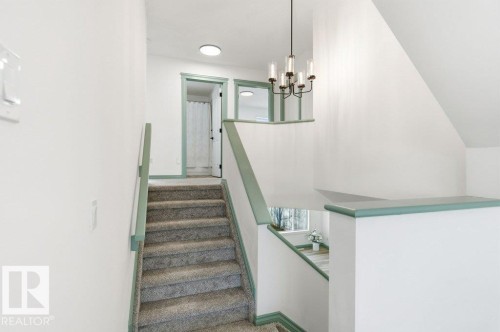 1112 118A Street Nw, Edmonton, AB - Indoor Photo Showing Other Room