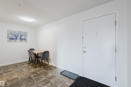 209 11803 22 Avenue, Edmonton, AB - Indoor Photo Showing Other Room