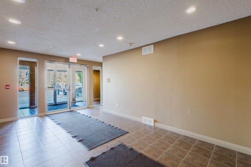 209 11803 22 Avenue, Edmonton, AB - Indoor Photo Showing Other Room