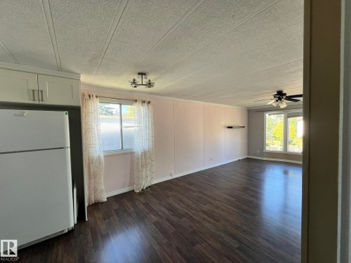 7 Hillcrest Drive, Edmonton, AB - Indoor