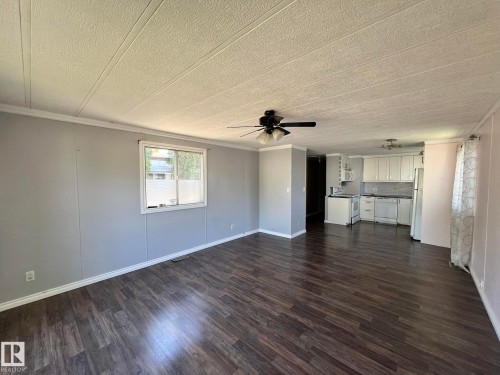 7 Hillcrest Drive, Edmonton, AB - Indoor Photo Showing Other Room