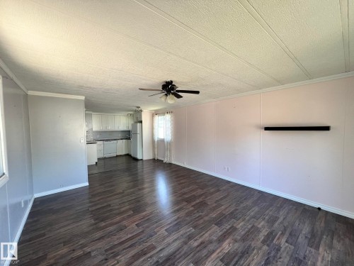 7 Hillcrest Drive, Edmonton, AB - Indoor Photo Showing Other Room