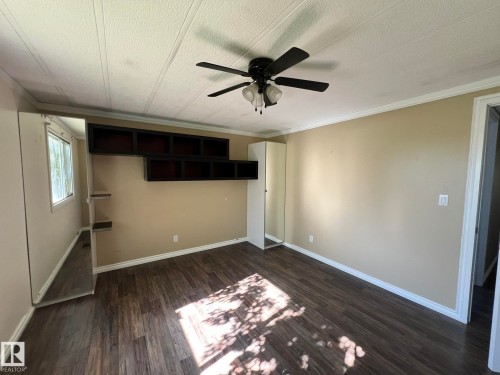 7 Hillcrest Drive, Edmonton, AB - Indoor Photo Showing Other Room