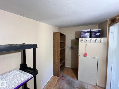 7 Hillcrest Drive, Edmonton, AB - Indoor Photo Showing Other Room