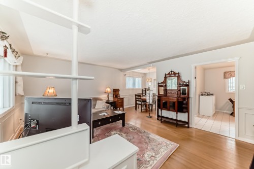 8602 158 Street, Edmonton, AB - Indoor Photo Showing Living Room