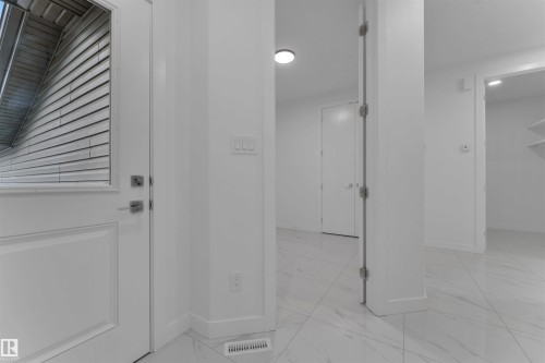 3512 41 Avenue, Beaumont, AB - Indoor Photo Showing Other Room