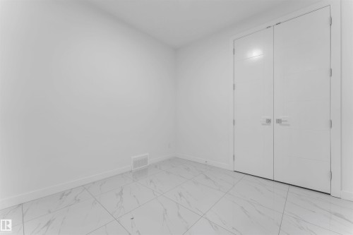 3512 41 Avenue, Beaumont, AB - Indoor Photo Showing Other Room